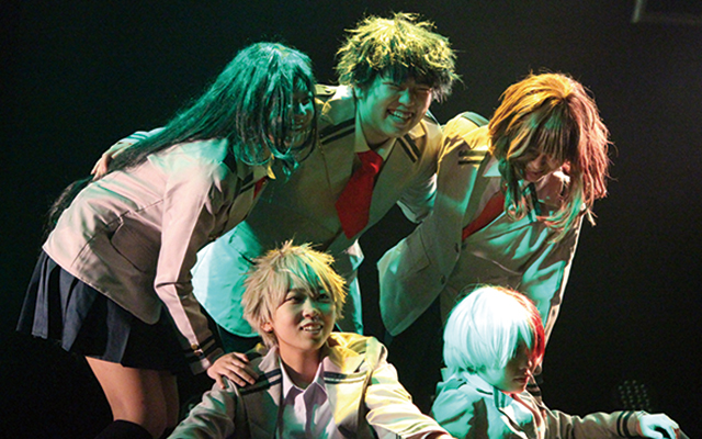 TEENS DREAM LIVE